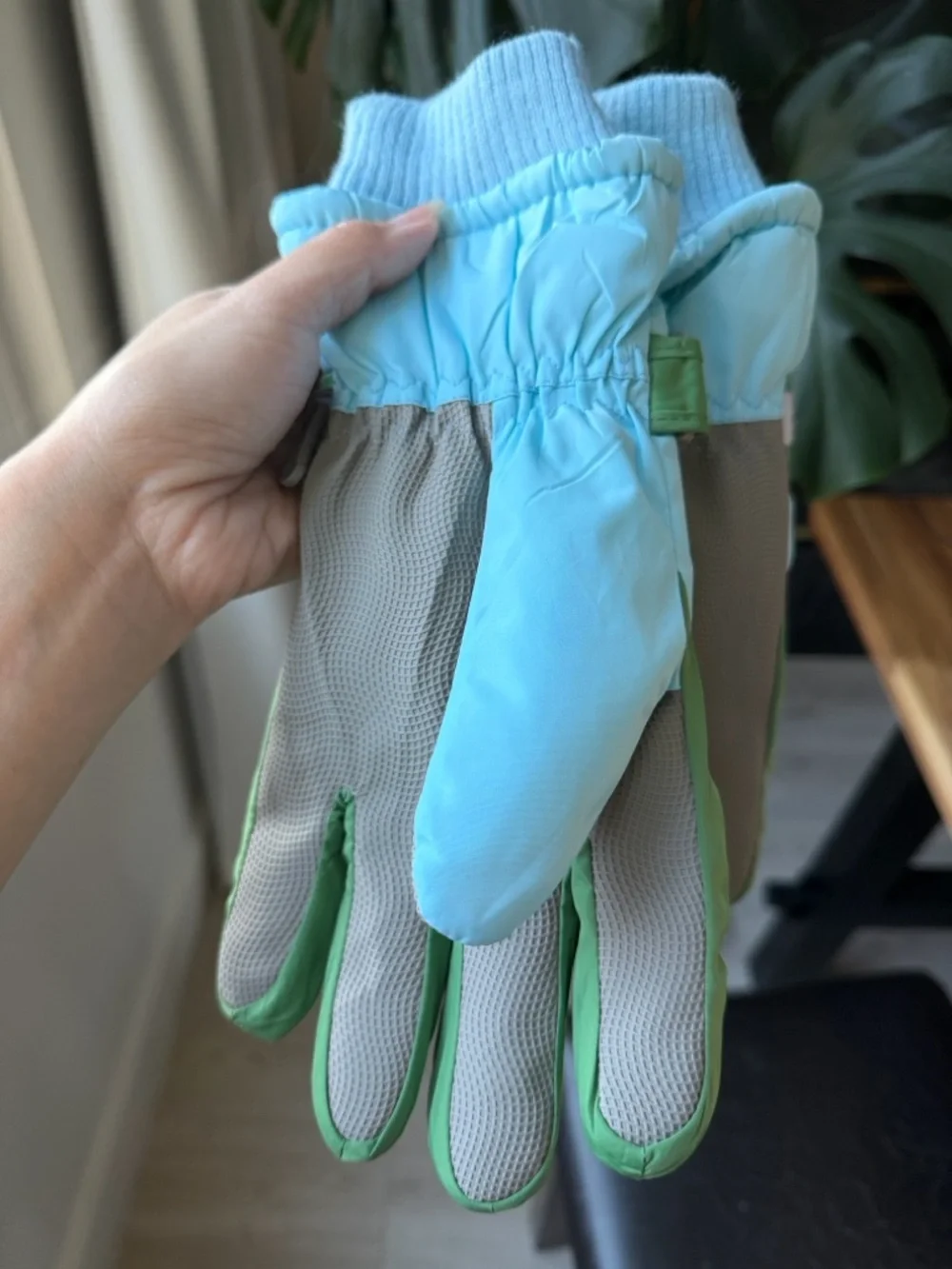 Light Blue Green Dinosaur Winter Gloves